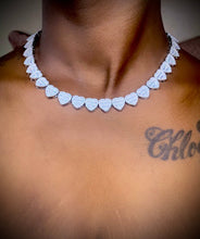 Load image into Gallery viewer, Cold Heart Necklace
